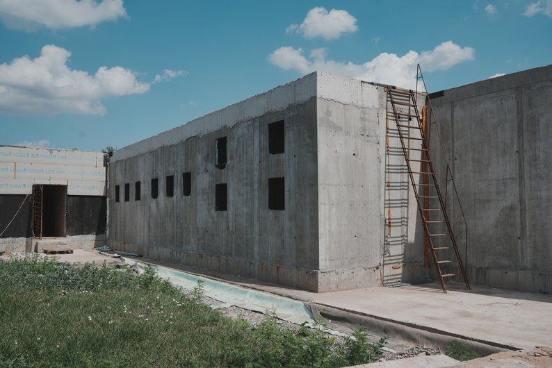 В Харьковской области продолжают зарывать в землю деньги под видом строительства «подземной больницы»