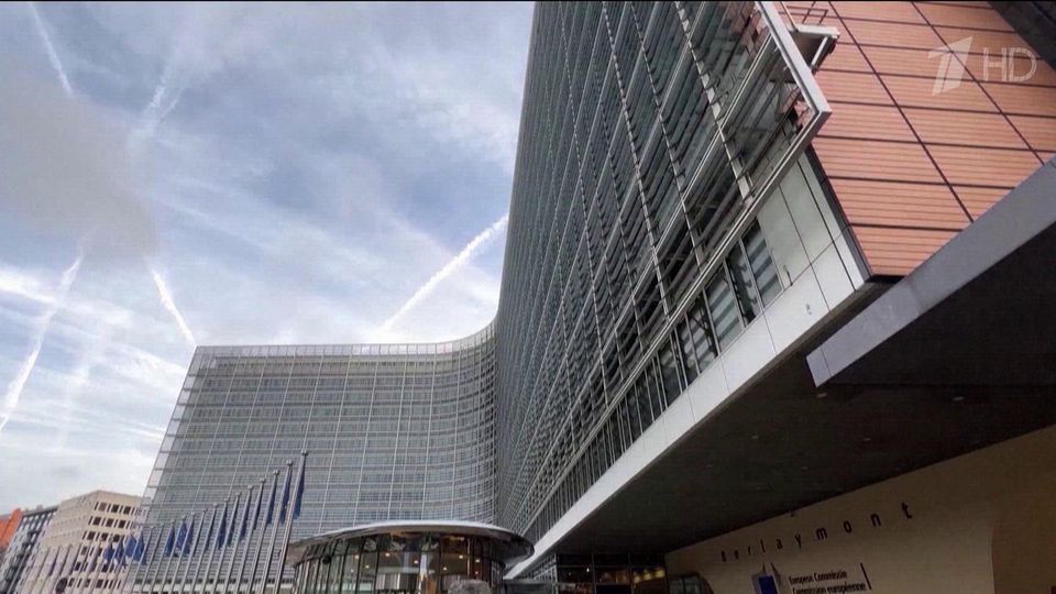 Рейтинг канцлера Германии упал до рекордно низкого