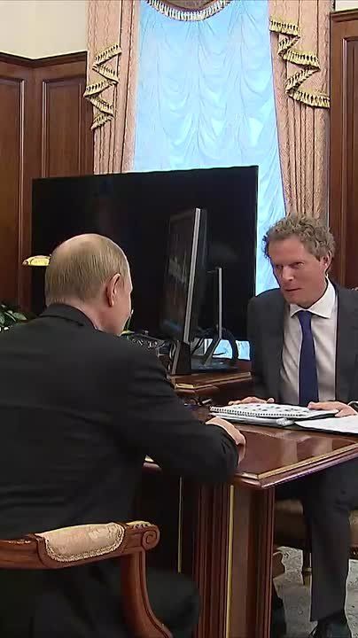 Главные новости за день:. Путин провел встречу с главой налоговой службы Егоровым Российские войска освободили Суворово и Никаноровку в ДНР Президент США, европейские лидеры и Зеленский провели онлайн-встречу в преддверии...