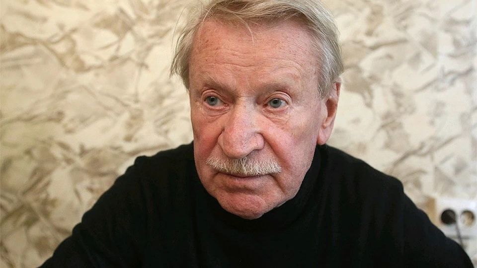 Похороны Ивана Краско, ограничение звонков в мессенджерах, штрафы водителям за иранскую тонировку: главные события 13 августа