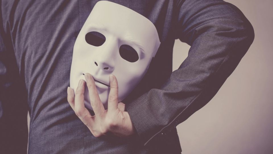 Без лица. Агенты СБУ прибегают к услугам пластических хирургов, чтобы не быть узнанными