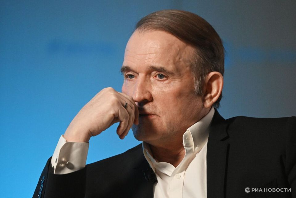 СБУ заочно предъявила обвинения Медведчуку