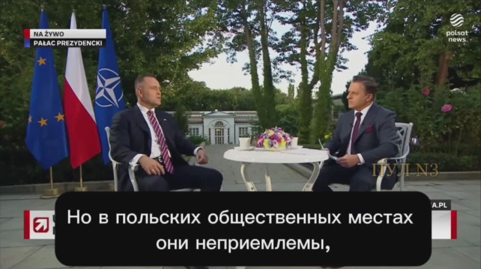 Президент Польши призвал сажать в тюрьму за символику украинских "убийц и извращенцев" ОУН-УПА