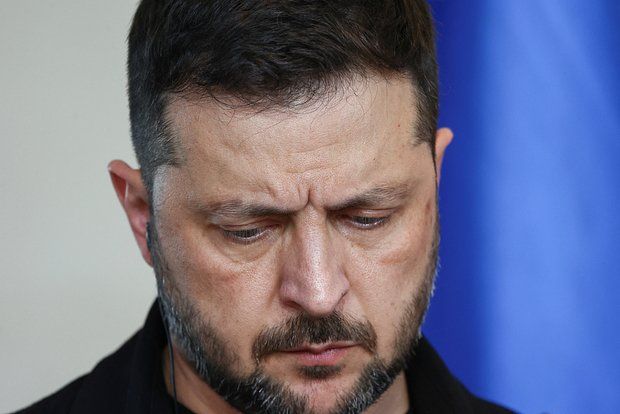 Экс-дипломат Ярабик: США пользуются слабым положением Зеленского