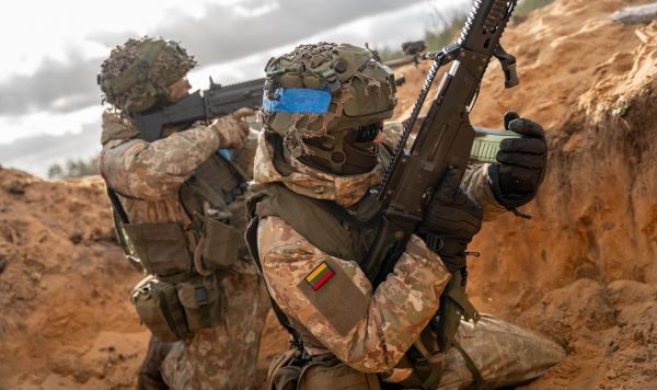 Нагнетать ситуацию: Литва хочет разметить свои войска на Украине