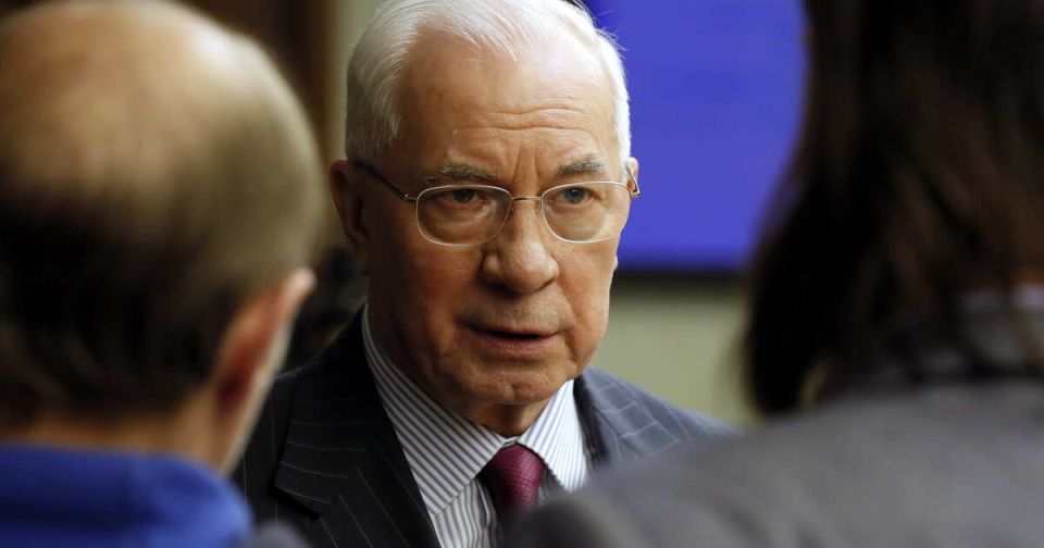 Азаров назвал денацификацию на Украине необходимой мерой