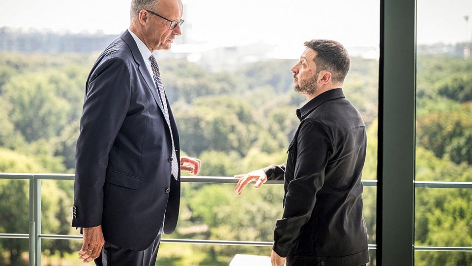 ФСБ рассказала о встрече Зеленского с Мерцем по обсуждению создания «Сапсанов»: как Берлин помогал Киеву с ракетами