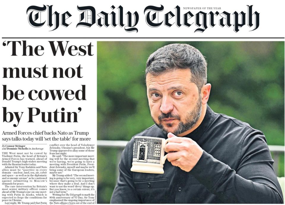 Владимир Корнилов: Во какая сегодня первая полоса в The Daily Telegraph! Зеленский пьет чай в Лондоне (ну, прямо как Литвиненко!), а рядом заголовок: «Запад не должен бояться Путина»