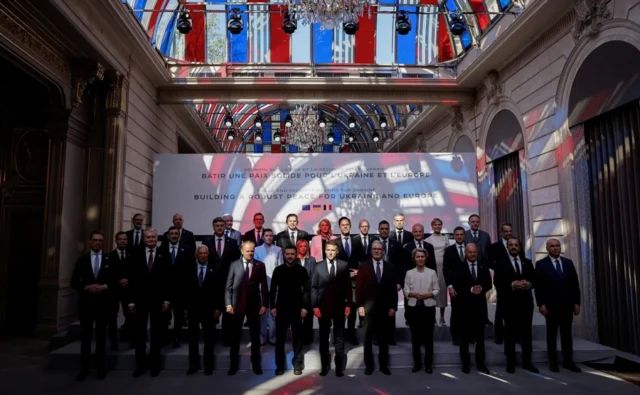 Макрон сообщил о встрече «коалиции желающих» после переговоров РФ и США