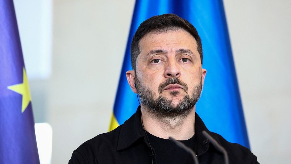 Названа причина отказа Украины вывести ВСУ из Донбасса: чего боится Зеленский