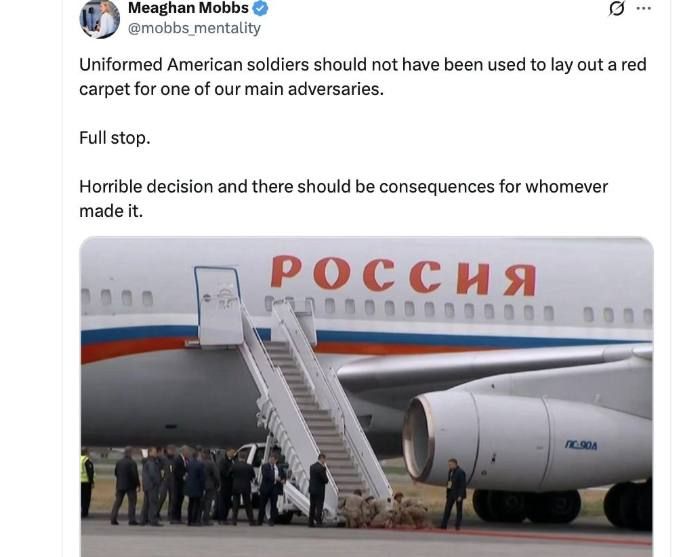 Александр Дугин: Вот любопытная деталь. Меган Моббс возглавляет т.н. Благотворительный фонд по доставки в США трупов американских граждан, ликвидированных на Украине - участников террористической войны против русских