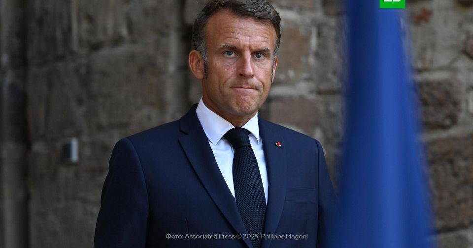 Макрон допустил признание Киевом утраты территорий