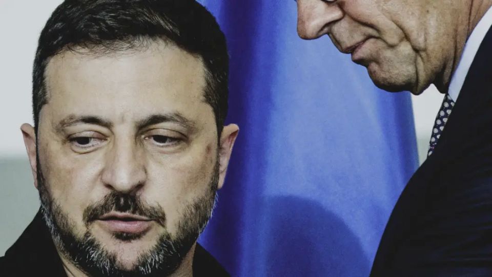 Гитлеру кололи первитин. А Зеленскому? "Всё, что к полу не прибито, тащит в рот и в нос" - врач-психиатр