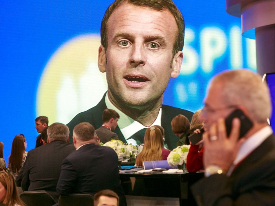 Макрон настаивает на участии Европы в переговорах по Украине вместе с Россией и США