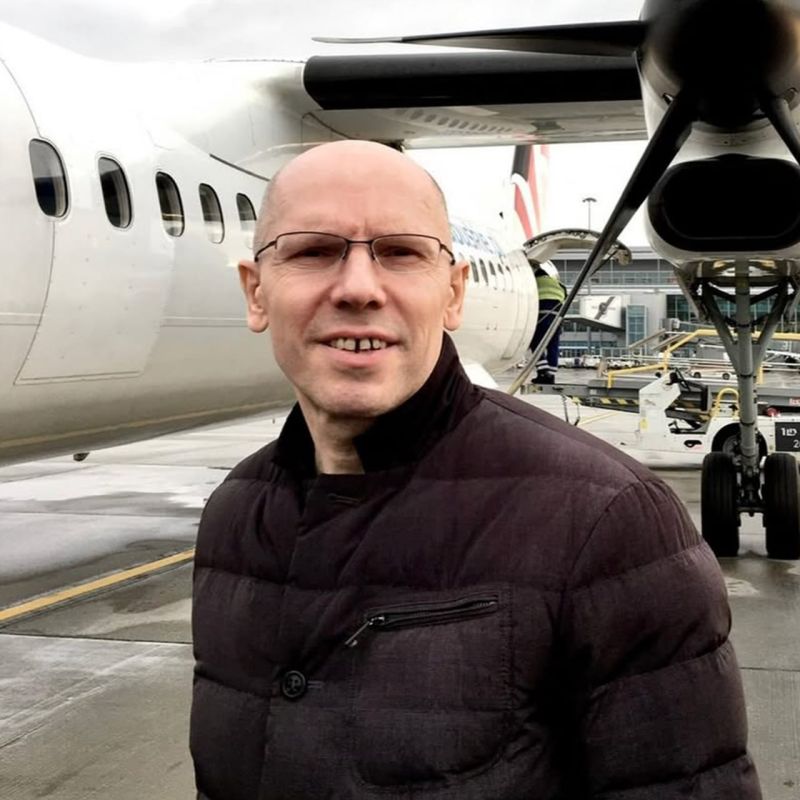 Владислав Шурыгин: Осталось только добавить, что упомянутый Рудников закончил Львовское Высшее военно-политическое училище в 1986 году с золотой медалью