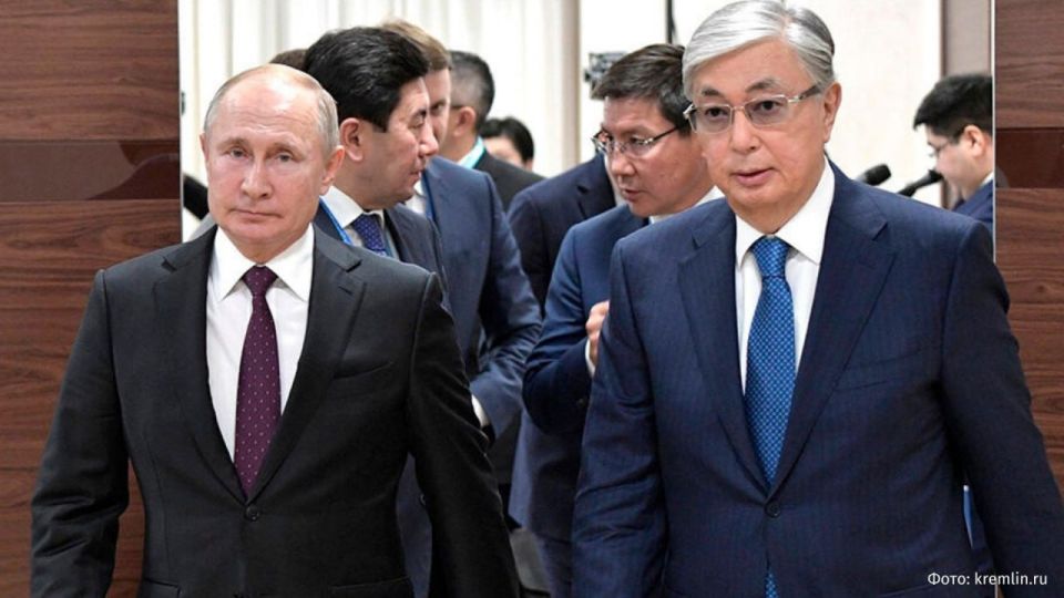 Президент Казахстана Касым-Жомарт Токаев поздравил Владимира Путина с итогами саммита РФ и США на Аляске, сообщили в пресс-службе президента Казахстана