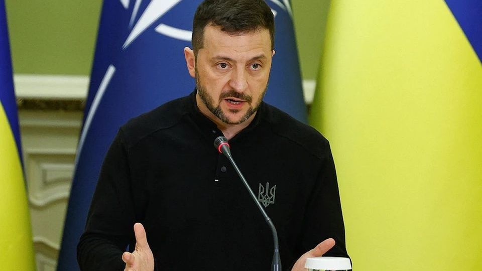 Журналисты озвучили два сценария конца конфликта на Украине: Киев все равно откажется от территорий