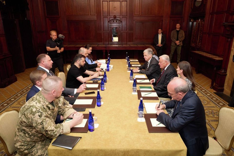 СМИ раскрыли, что ждет Зеленского на переговорах с Трампом