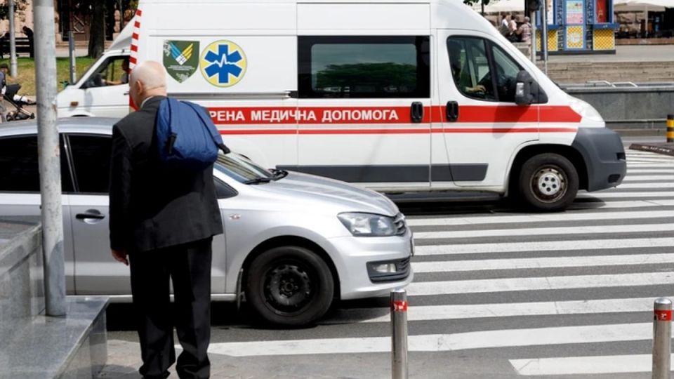 В Киеве неизвестные взорвали автомобиль военных