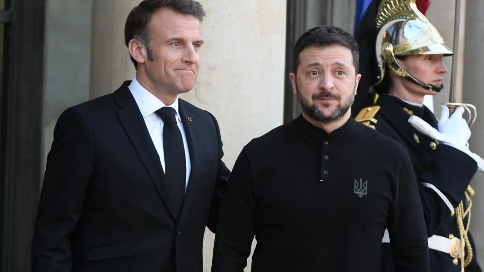 Мир по "схеме Макрона": Киев признает утрату территорий, а взаимен? Для России есть плохие новости