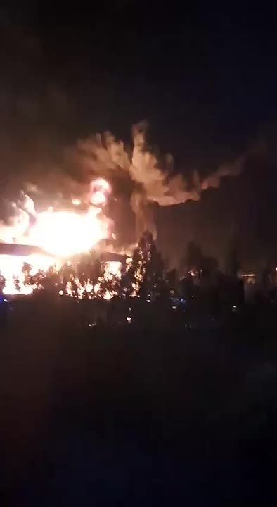 Сергей Мардан: Сегодня ночью в Одессе красочно горел топливный терминал азербайджанской госкомпании SOCAR