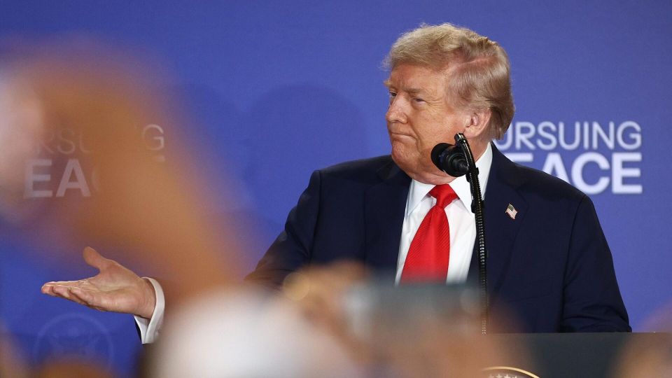 Трамп: Зеленский может завершить конфликт, отказавшись от Крыма