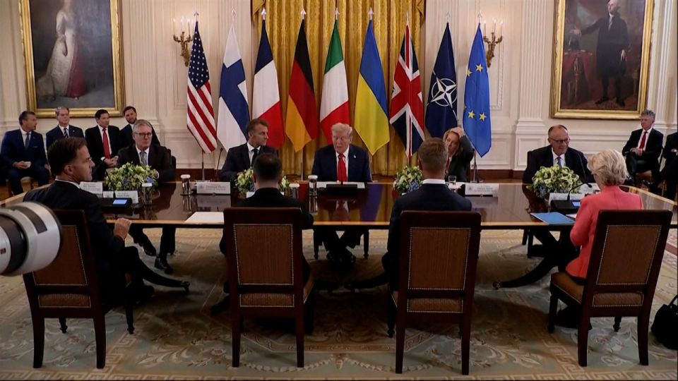 "Большой день" в Белом доме: Трамп провел переговоры с Зеленским и с приехавшими поддержать его европейскими лидерами