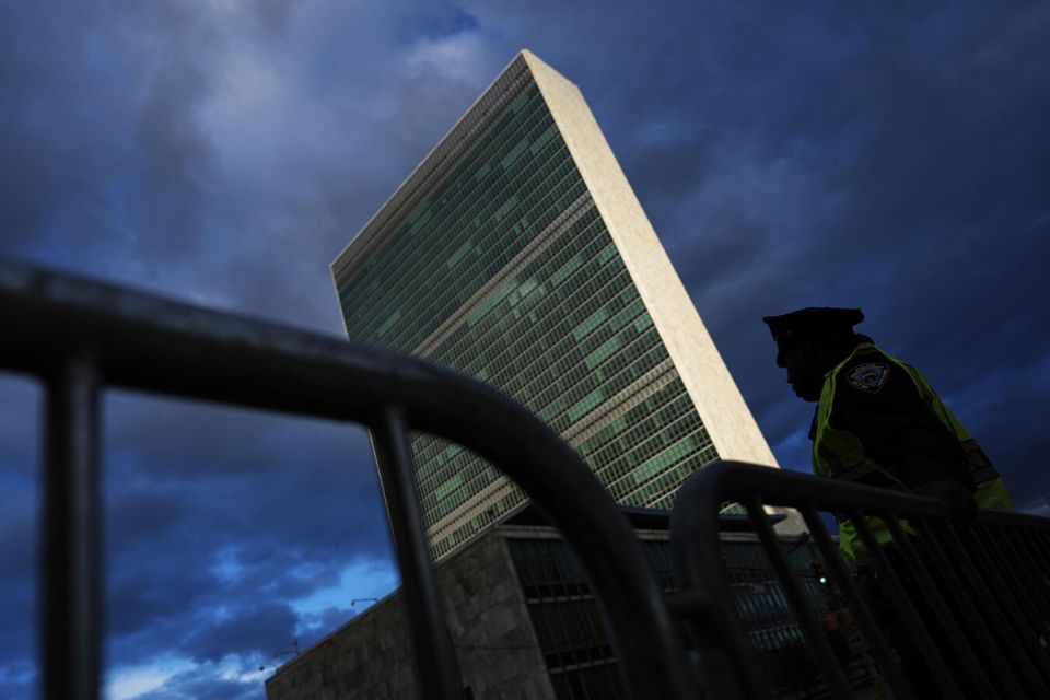 Депутат Рады попросил ООН защитить политзаключенных на Украине