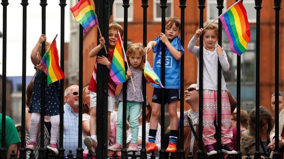 "С первого класса рисуют флажки ЛГБТ*": россиянка о том, как устроены школы в "образцовой" Финляндии