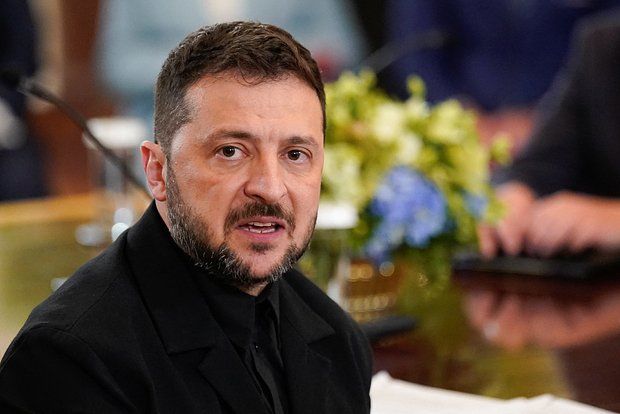 Зеленский: Я показал Трампу на карте, кто какие территории контролирует реально