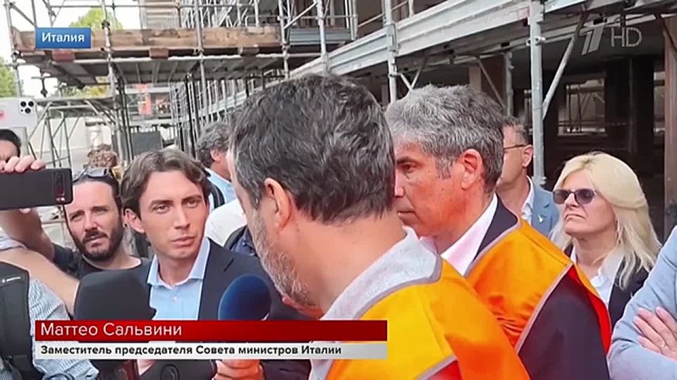 Итальянский посол во Франции была вызвана в МИД в связи с высказываниями вице-премьера Италии Маттео Сальвини об Эммануэле Макроне