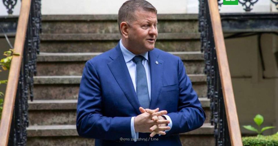 Guardian: Залужный заявил Ермаку, что не присоединится к команде Зеленского