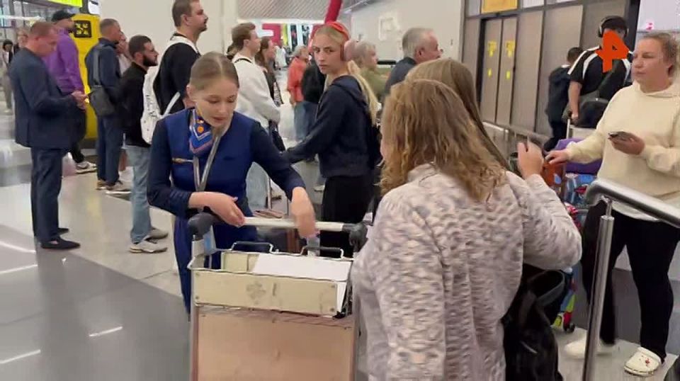 В Россию удалось вернуть женщину с шестилетним ребенком с Украины, а также 15-летнюю девочку из Испании, сообщила детский омбудсмен Мария Львова-Белова