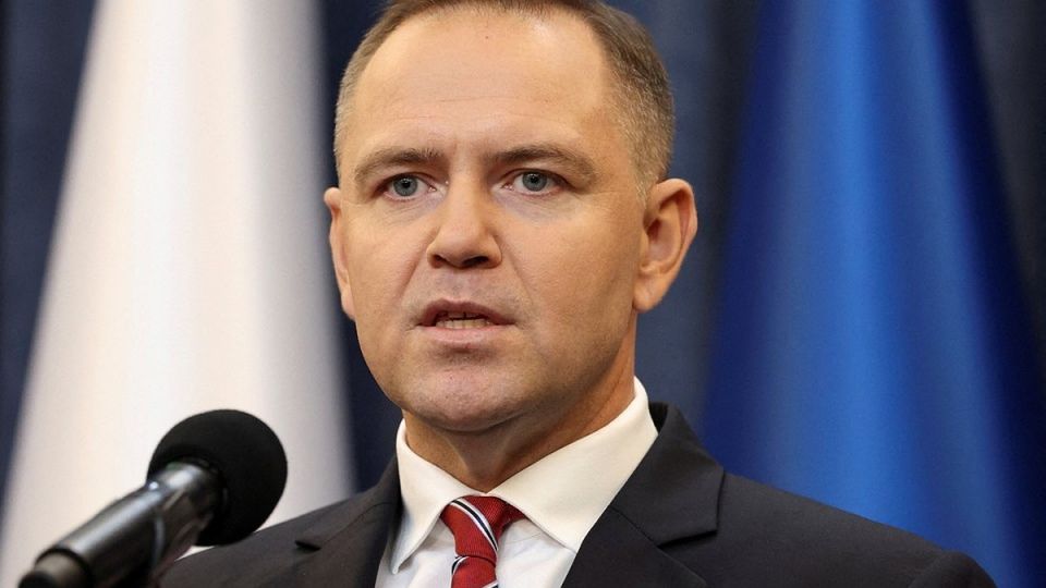 Польша не сможет оплатить услуги Starlink для Украины из-за вето Навроцкого