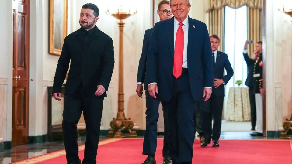 Подарка Трампа пришлось ждать до поздней ночи. Решение огорошило. Теперь на фронте всё перевернётся