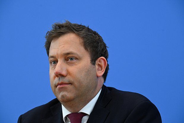 Вице-канцлер Германии Клингбайль прибыл с необъявленным визитом на Украину