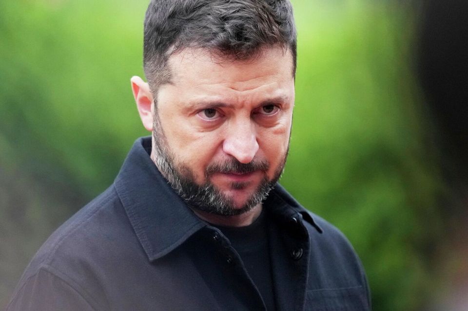 "Все разрушил": решение Зеленского разозлило журналиста