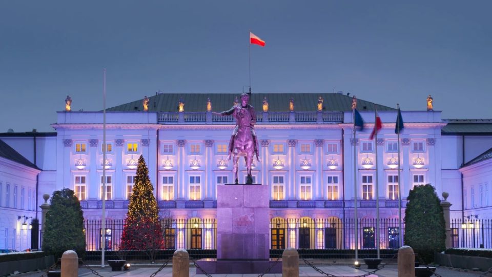 Польша потребовала от Киева извинений после оскорблений президента Навроцкого в телевизионном эфире