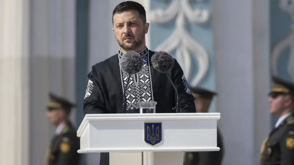 "Болезнь" Зеленского привела к тяжёлым последствиям. Враги обложили со всех сторон