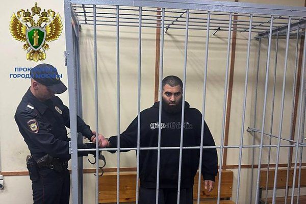 Блогер Артемий Лебедев заявил, что блогера Арсена Маркаряна посадят в тюрьму