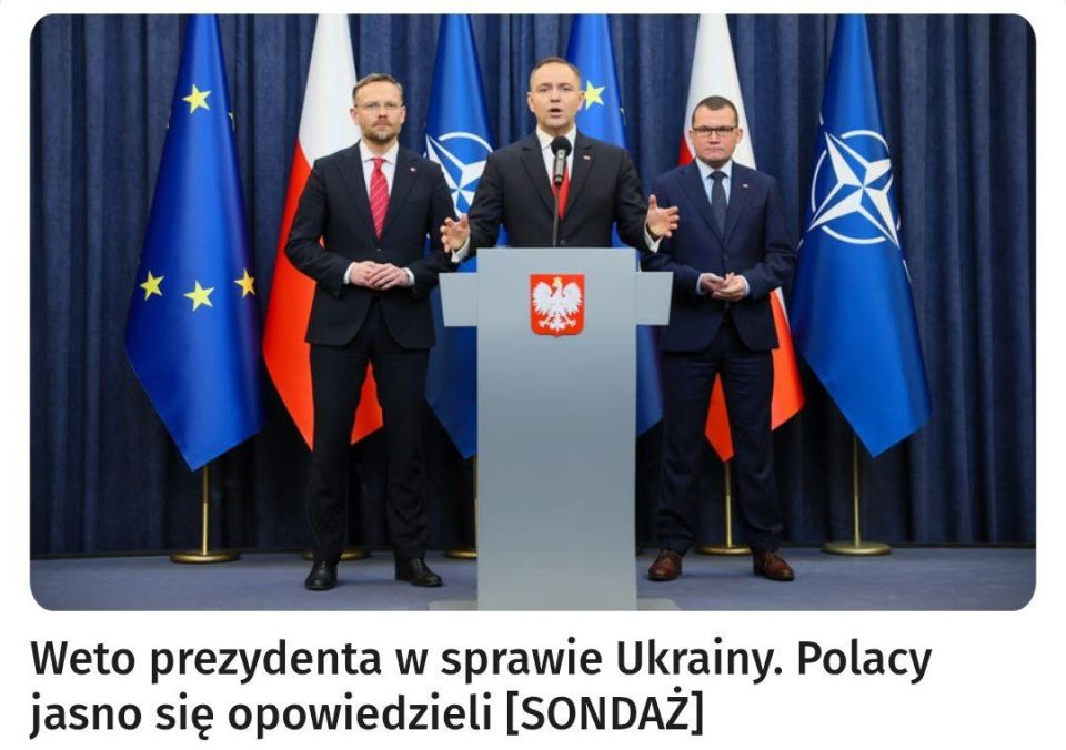 Большинство поляков поддерживают вето президента Навроцкого на закон о помощи мигрантам с Украины