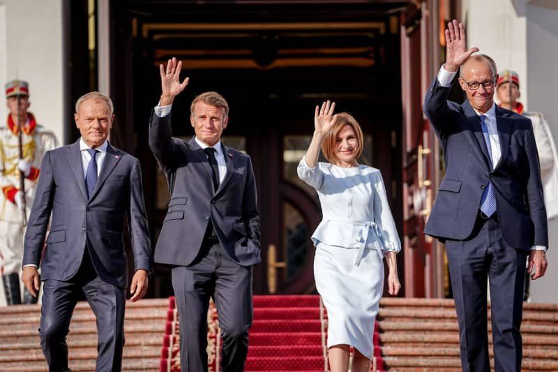 Майя Санду и её воздыхатели: зачем высокая европейская агитбригада прилетала в Кишинев