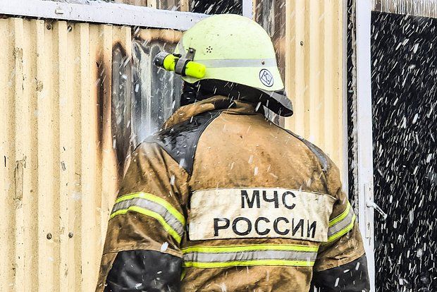 В Херсонской области при ударе ВСУ загорелся строительный магазин