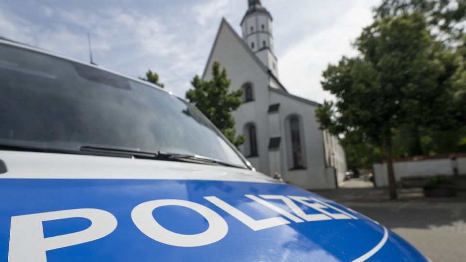 Кароль Навроцкий начал выгонять украинцев из Польши: кого отправили домой