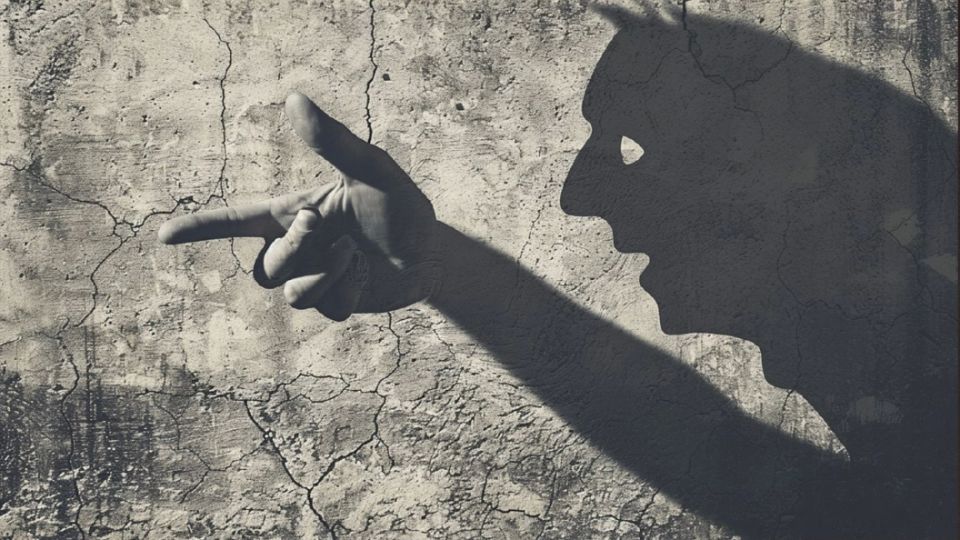 "Терпели три года, а теперь будем мстить": Подожгли дом героя СВО. Внутри были дети