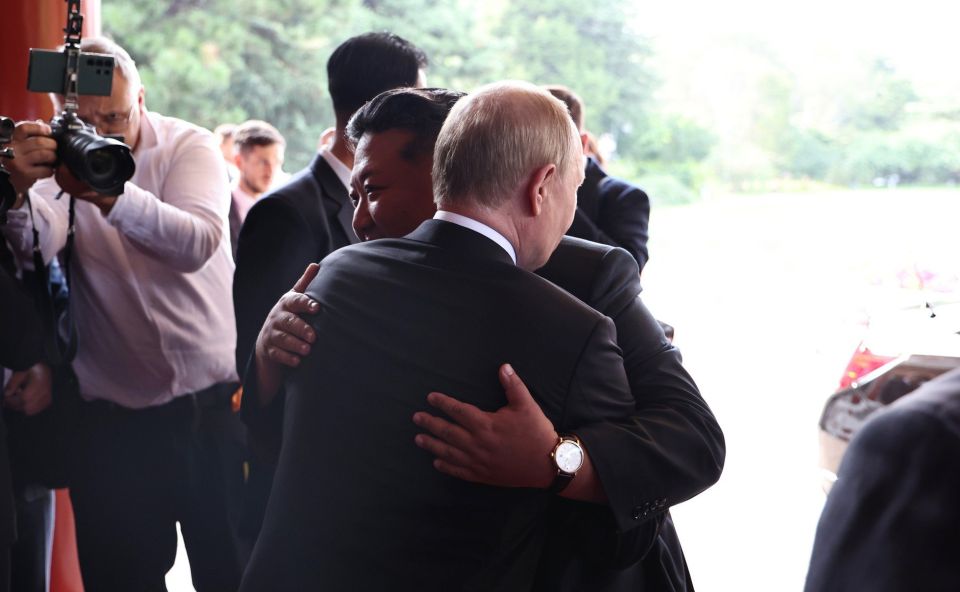 Трамп не зря нервничает, – эксперты о переговорах Путина и Ким Чен Ына