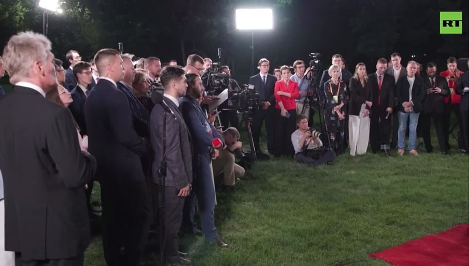 Путин назвал Пескова лентяем, похвалил Мединского и подтвердил разговор с Си Цзиньпином о долголетии