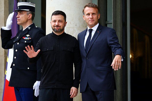 Дюпон-Эньян: План Макрона по отправке войск на Украину приближает третью мировую