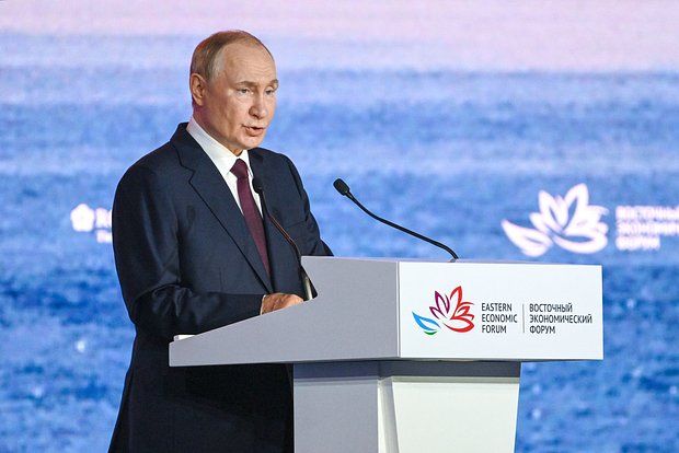 Путин назвал избыточными запросы Киева приехать на встречу в названное ими место
