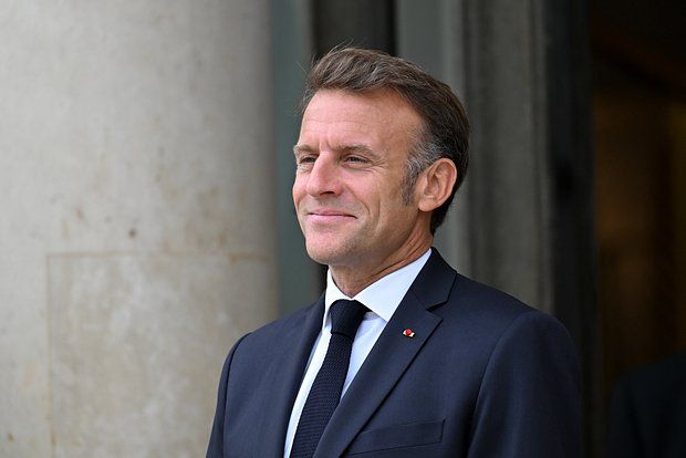 Пушков: Макрон продолжает делать вид, что решает судьбы мира